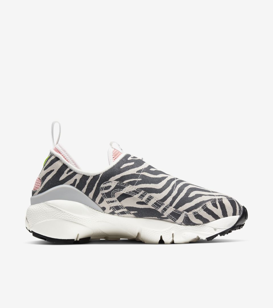 Women's Air Footscape 'Nike x Olivia Release Nike SNKRS ID