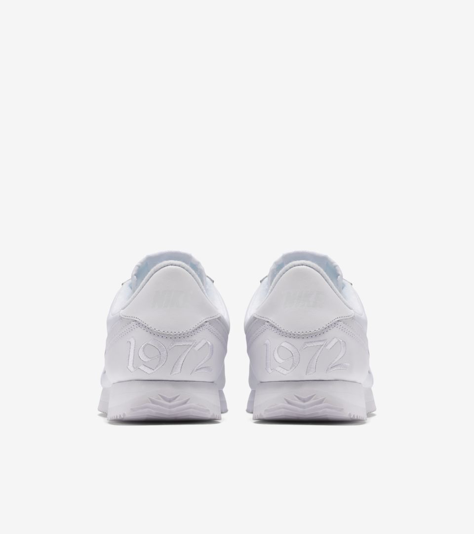 Nike Cortez 'All White'. Nike SNKRS