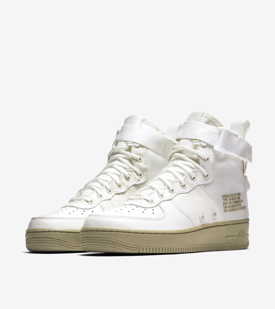 Women s Nike SF AF 1 Mid Ivory Nike SNKRS