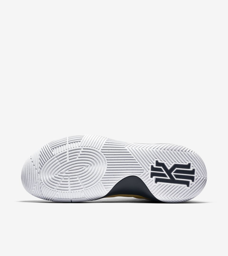 nike kyrie 2 white/metallic silver/tour yellow