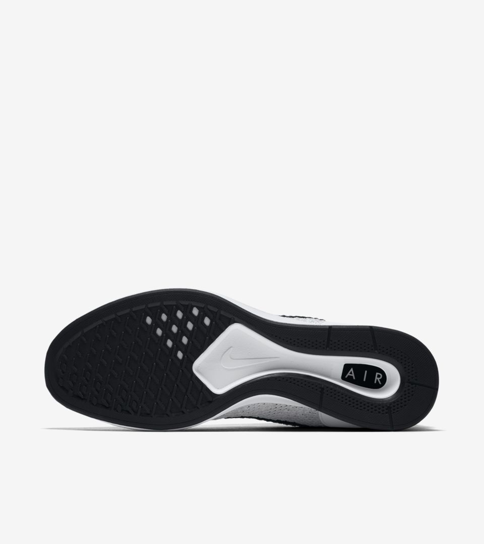 Chillido Implementar Precursor Nike Air Zoom Mariah Flyknit Racer 'White &amp; Hyper Grape'. Nike SNKRS GB