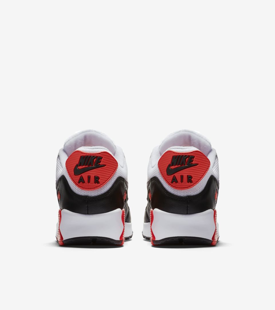 Nike Air Max 90 Infrared @walksonheat