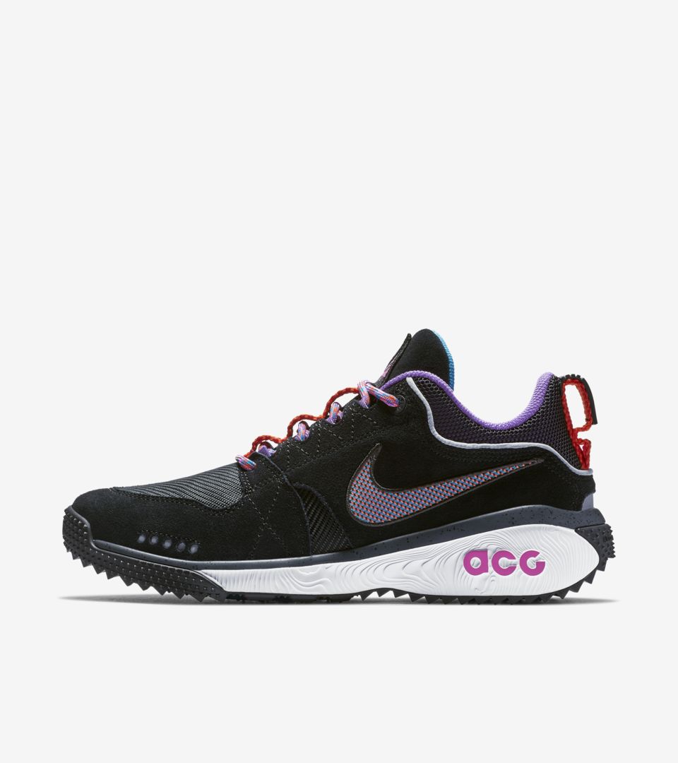 Nike ACG Dog Mountain Black Hyper Grape Release Date. Nike SNKRS