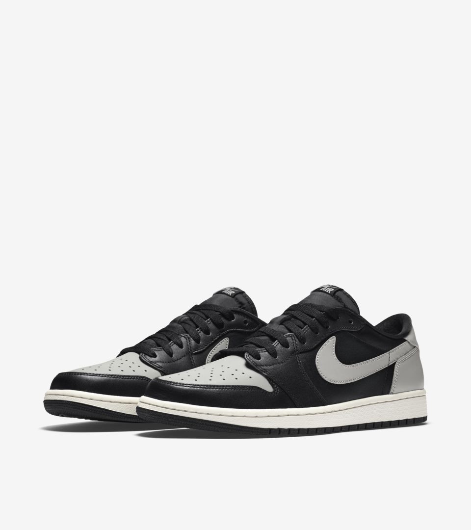 Nike air jordan on sale 1 low retro