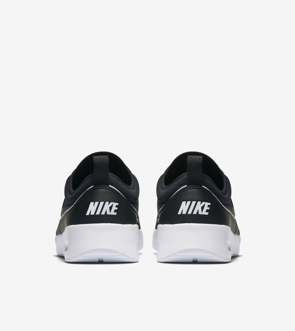 Encogimiento mostaza erupción Women's Nike Air Max Thea Ultra 'Black & White'. Nike SNKRS