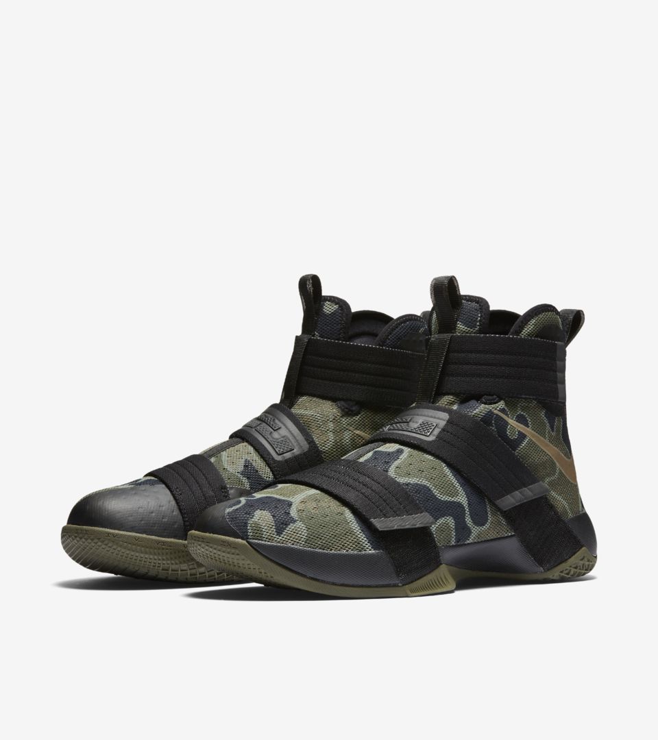 moron layer Rationalization Nike Zoom LeBron Soldier 10 'Camo' Release Date. Nike SNKRS