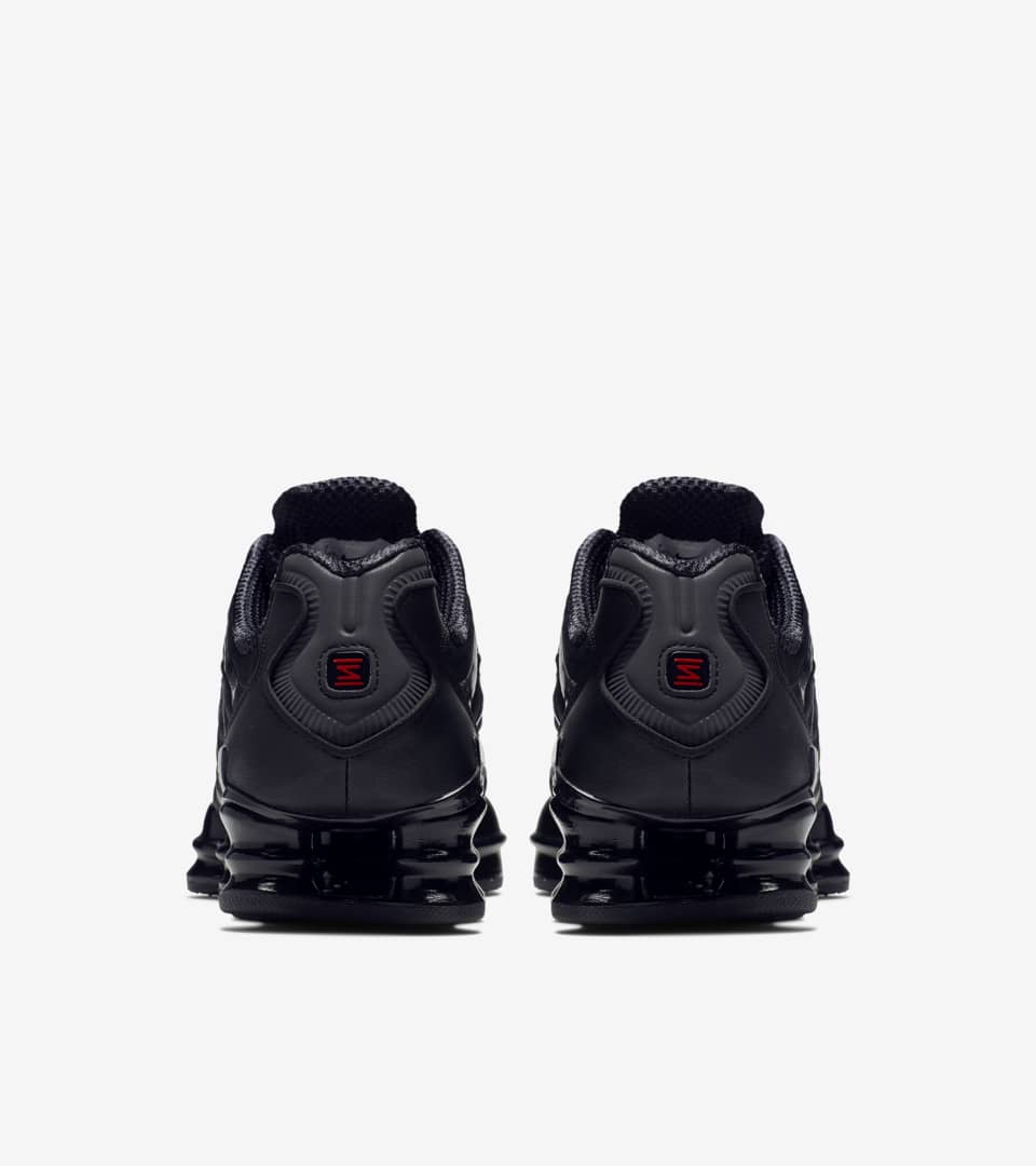 Black nike shox clearance women