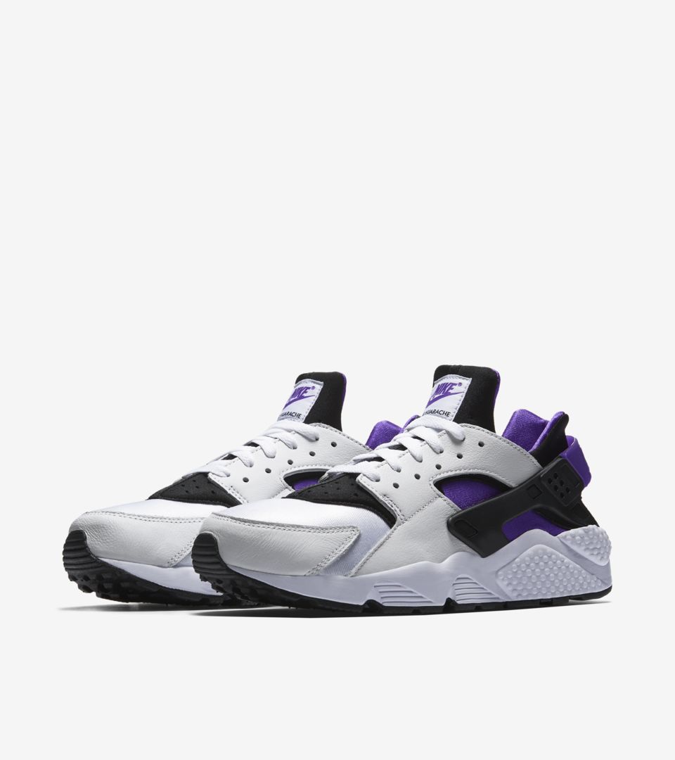 huarache nike white and black