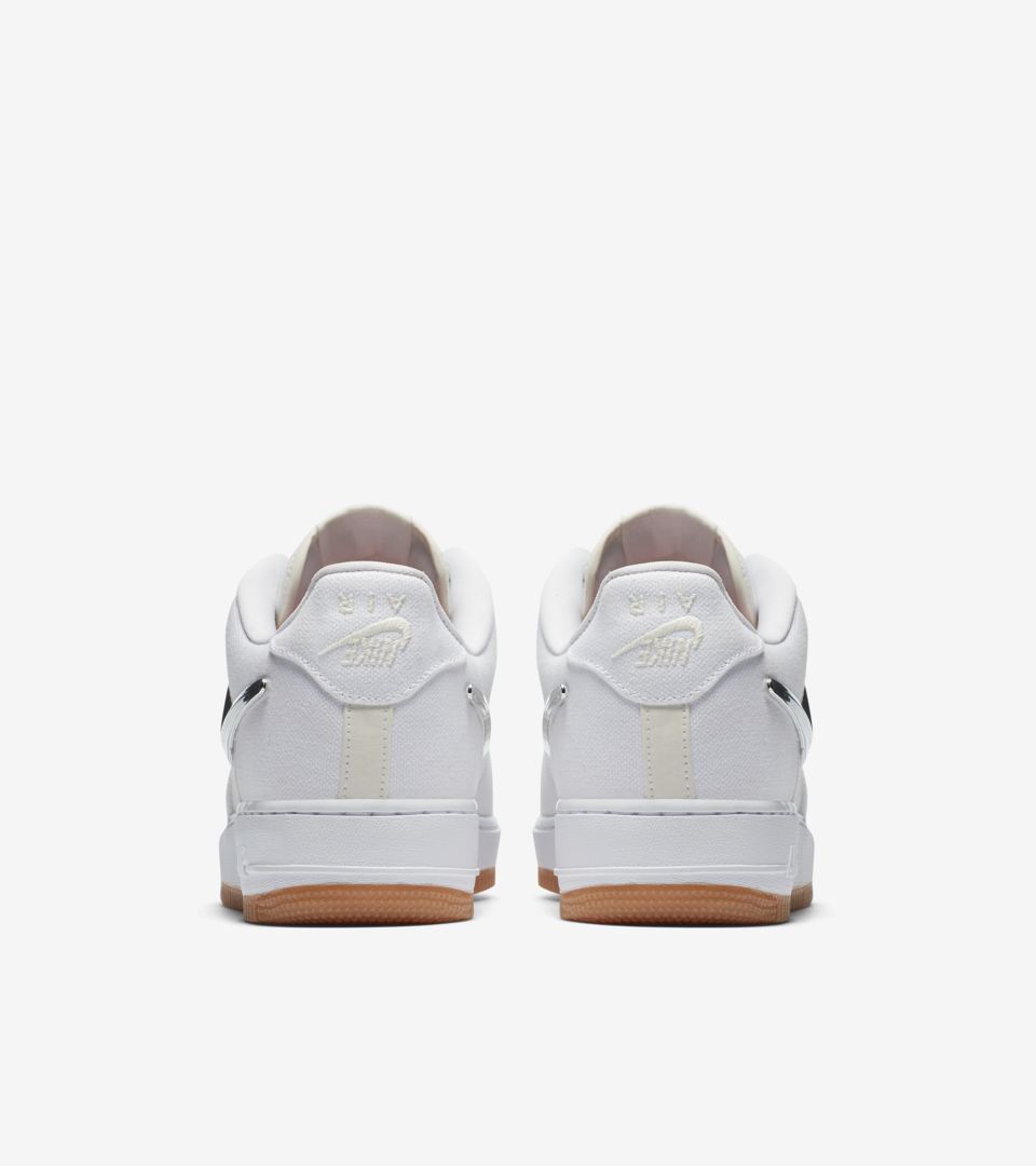 27.5 SNKRS TRAVIS SCOTT NIKE AIR FORCE 1