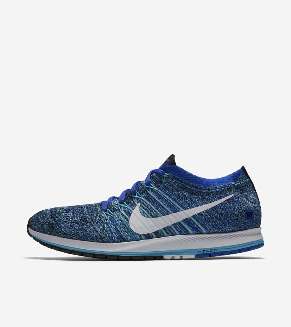 nike zoom streak flyknit