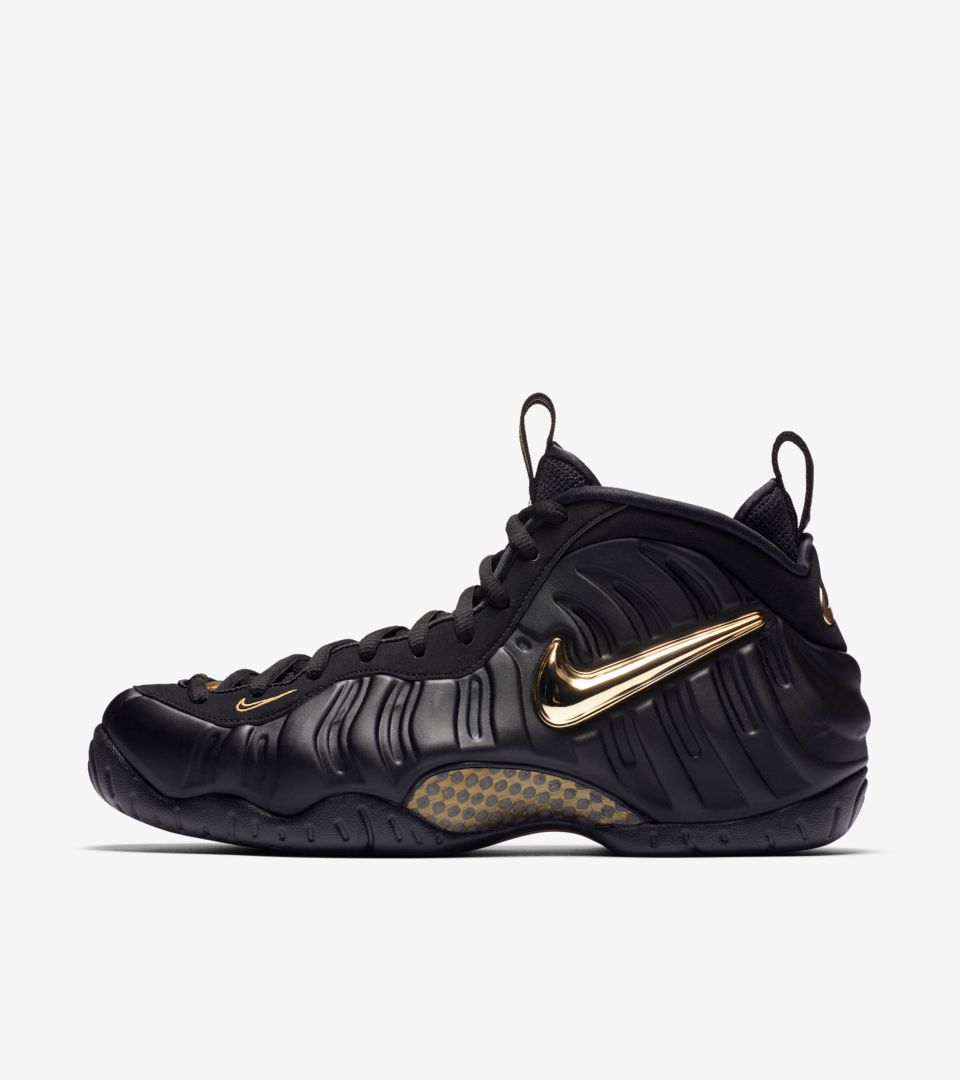 Air foamposite pro black metallic gold on sale