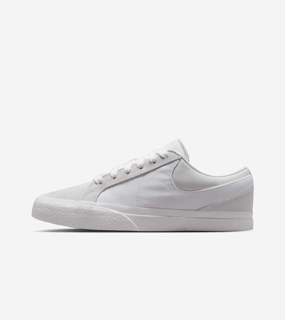 Blazy “White and Sail”