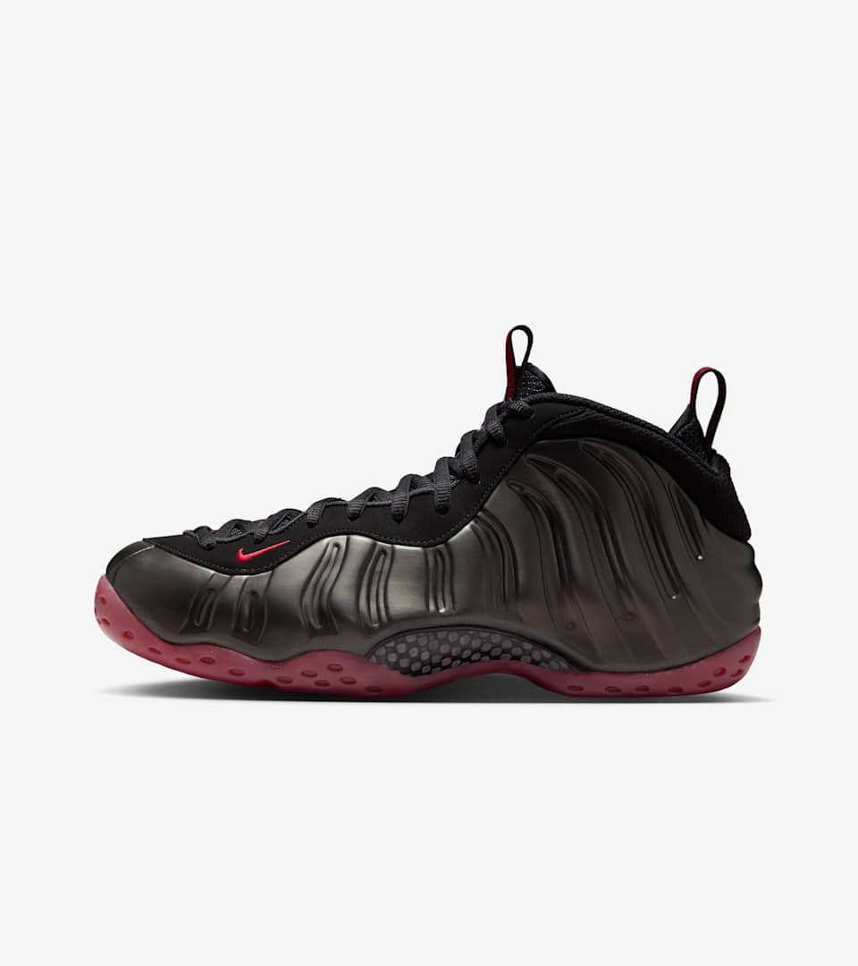 Air Foamposite One “Black and Varsity Red”