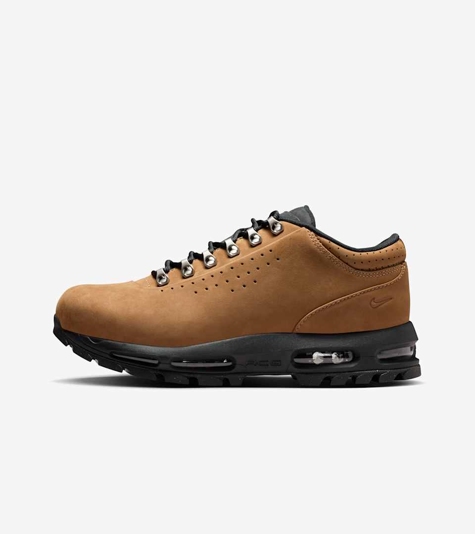 Air Max Goadome Low “Taupe and Black”