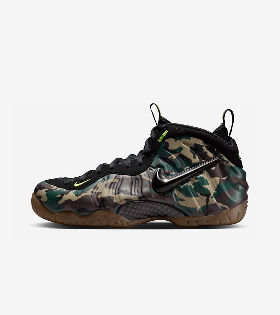 Air Foamposite Pro “Black and Multi-Color”