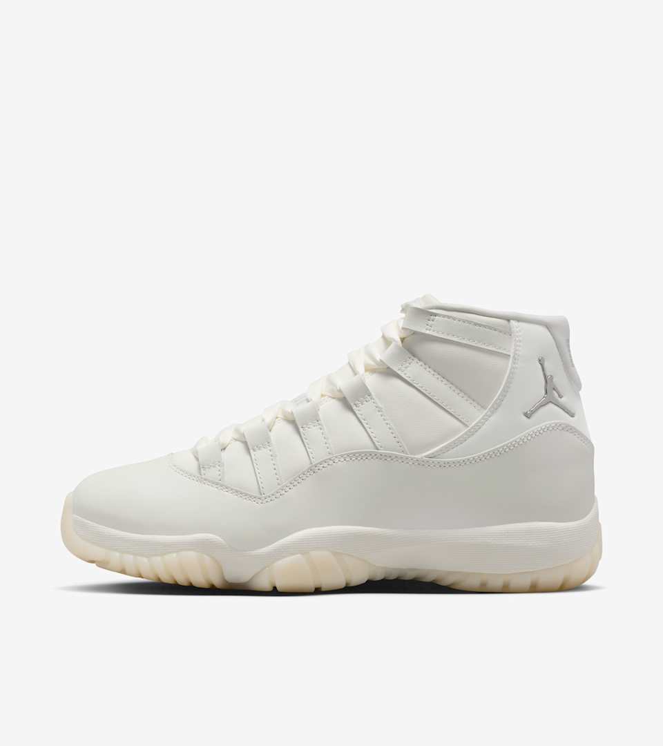 Women's Air Jordan 11 “Pearl”