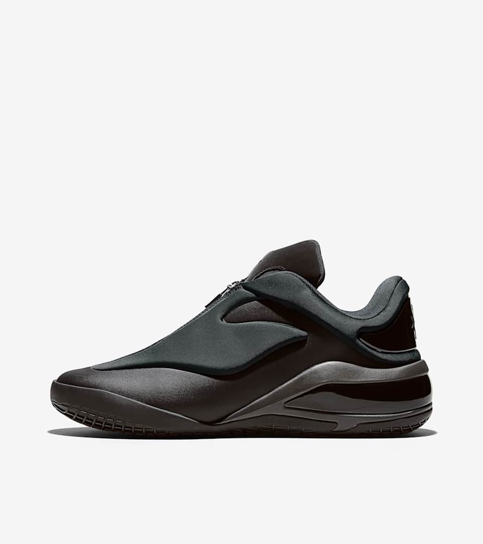 SHAI 001 “Charm Black”