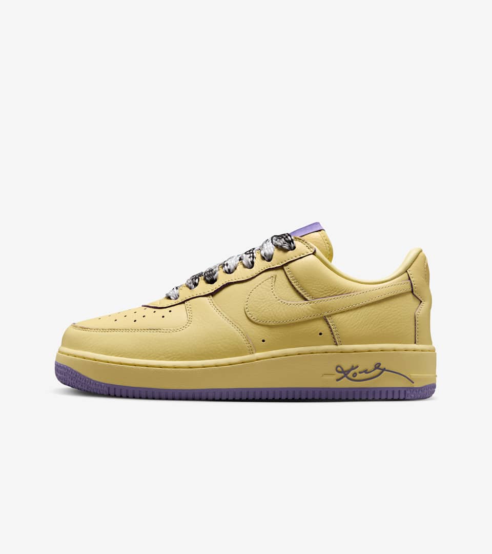 Air Force 1 Low Protro “Soft Yellow”