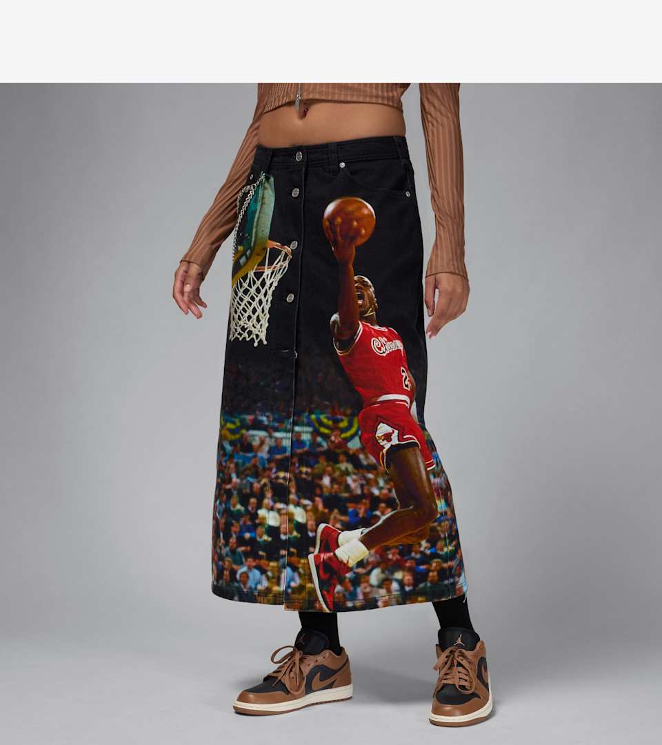 Air Jordan “Women's Printed Skirt”