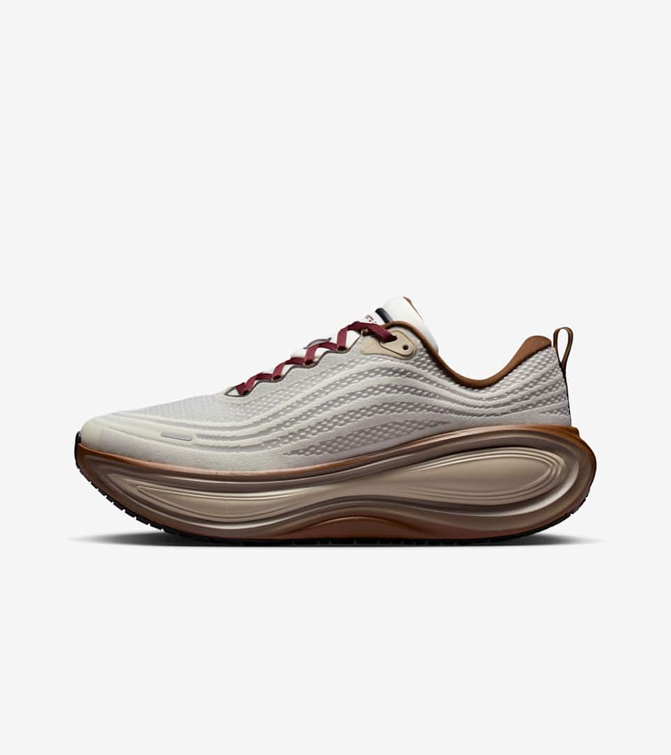 Nike Vomero Plus Straßenlaufschuh (Herren) Image