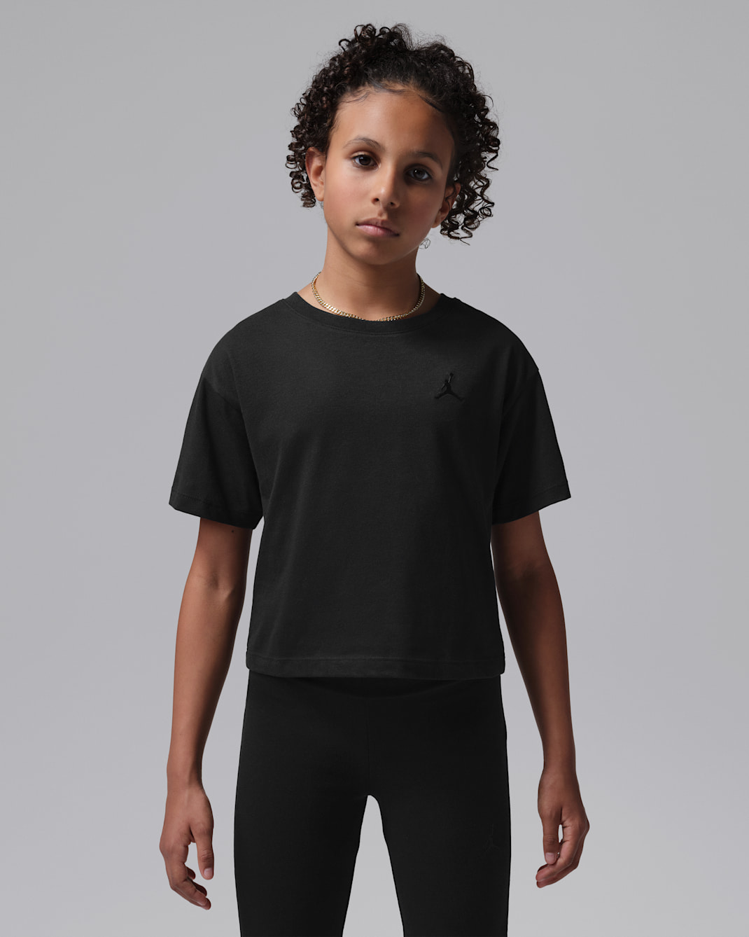 Playera para niños talla grande Brooklyn Jordan - Negro
