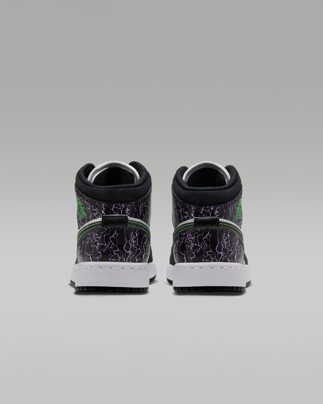 Air Jordan 1 Mid SE Big Kids' Shoes
