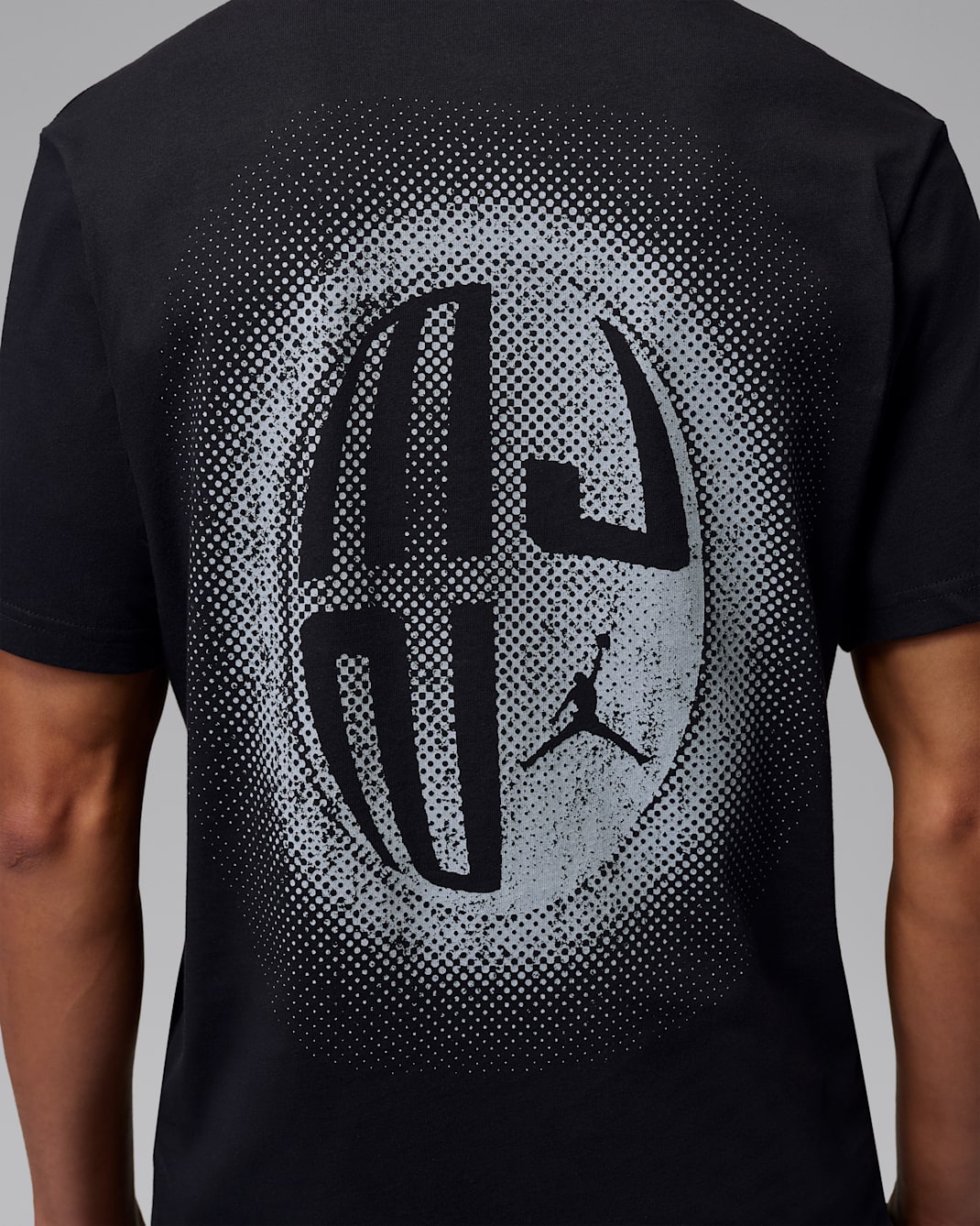 Jordan Sport Men's Dri-FIT Graphic T-Shirt