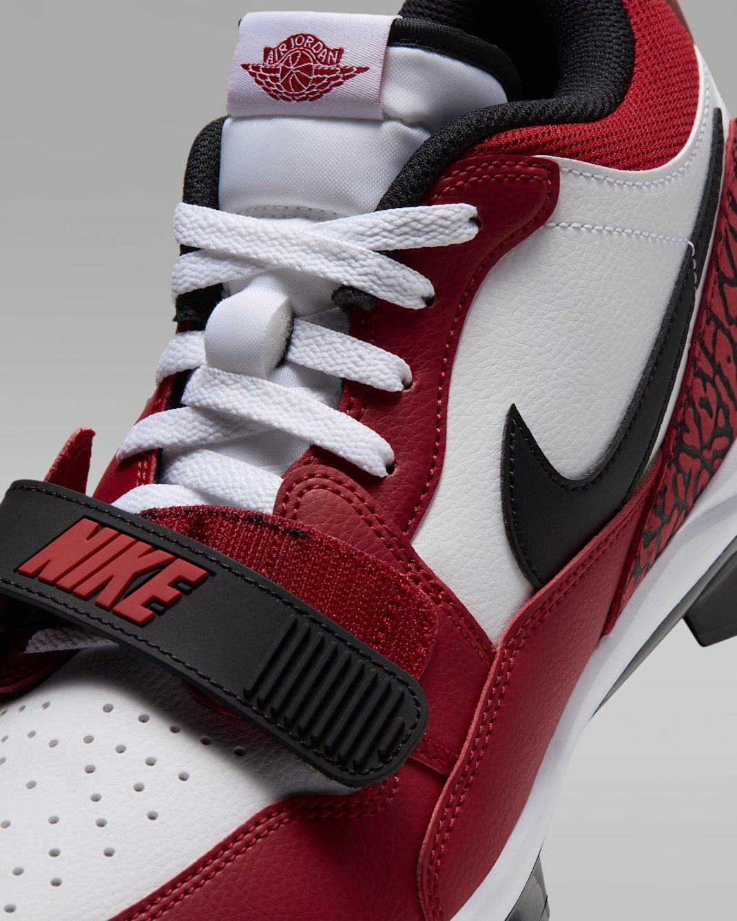 Jordan Legacy 312 Low MCS Men's Baseball Cleats