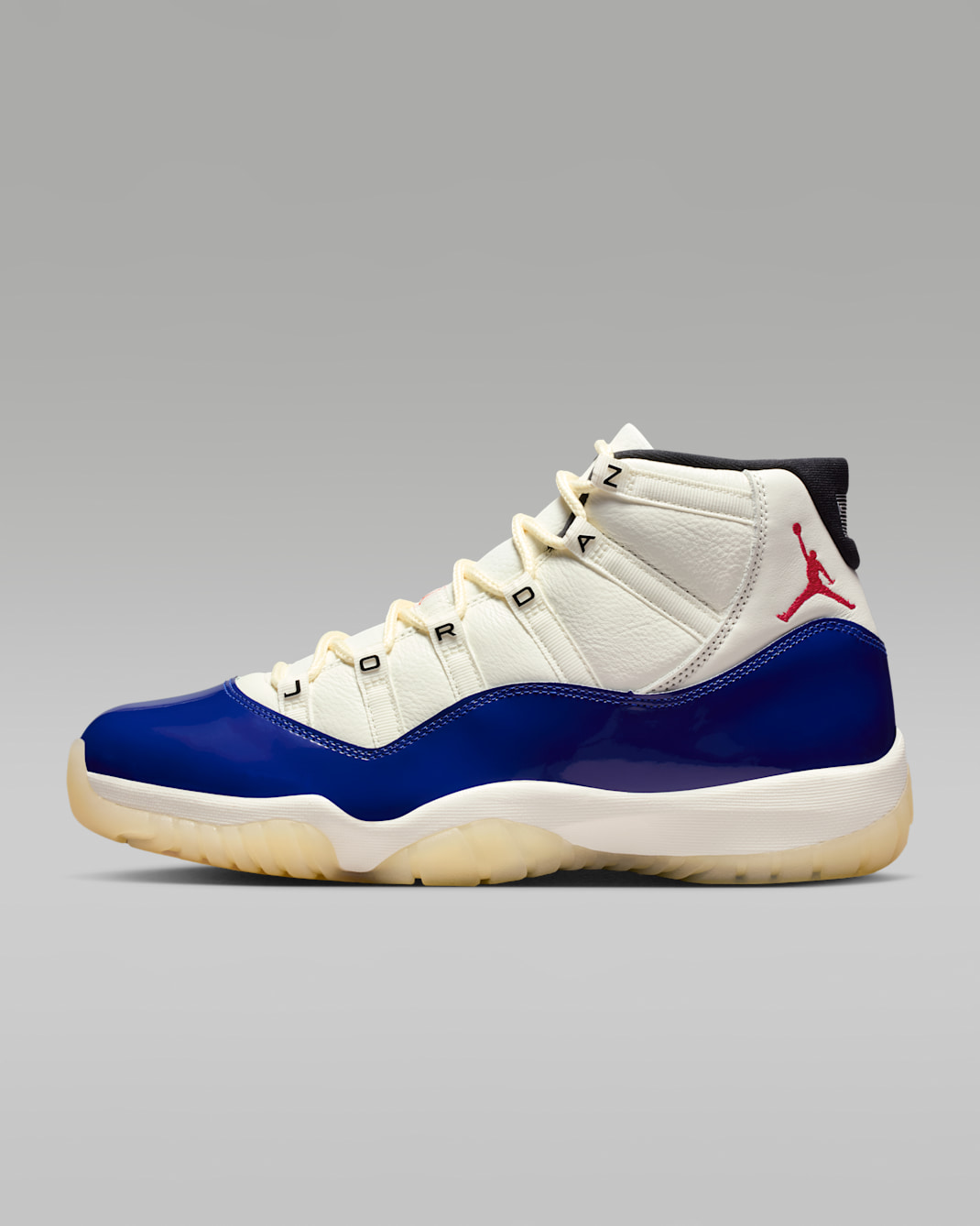 Air Jordan 11 レトロ "Rare Air" メンズシューズ - ディープロイヤルブルー/セイル/ブラック/ファイヤーレッド