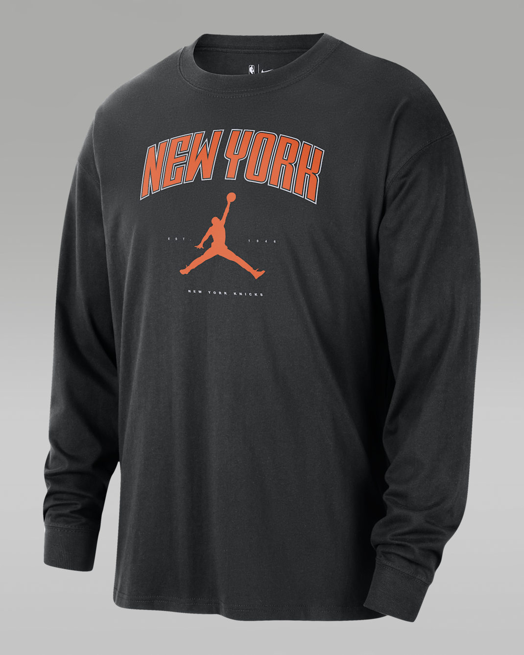 New York Knicks Essential Men's Jordan NBA Long-Sleeve T-Shirt - Black