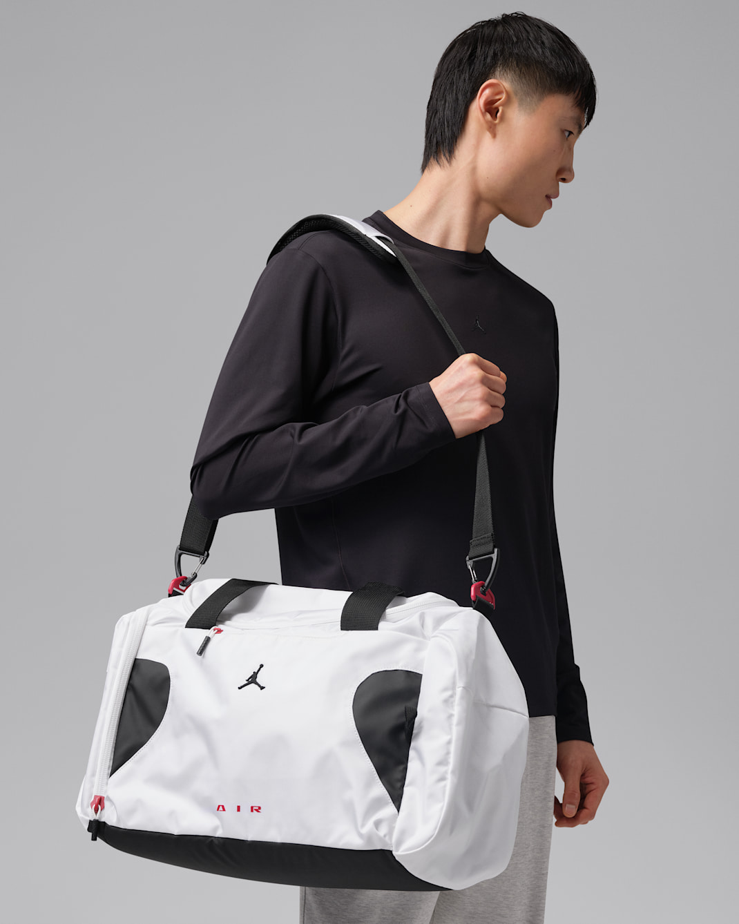 Jordan Element Duffel (48.5L) - White/Black