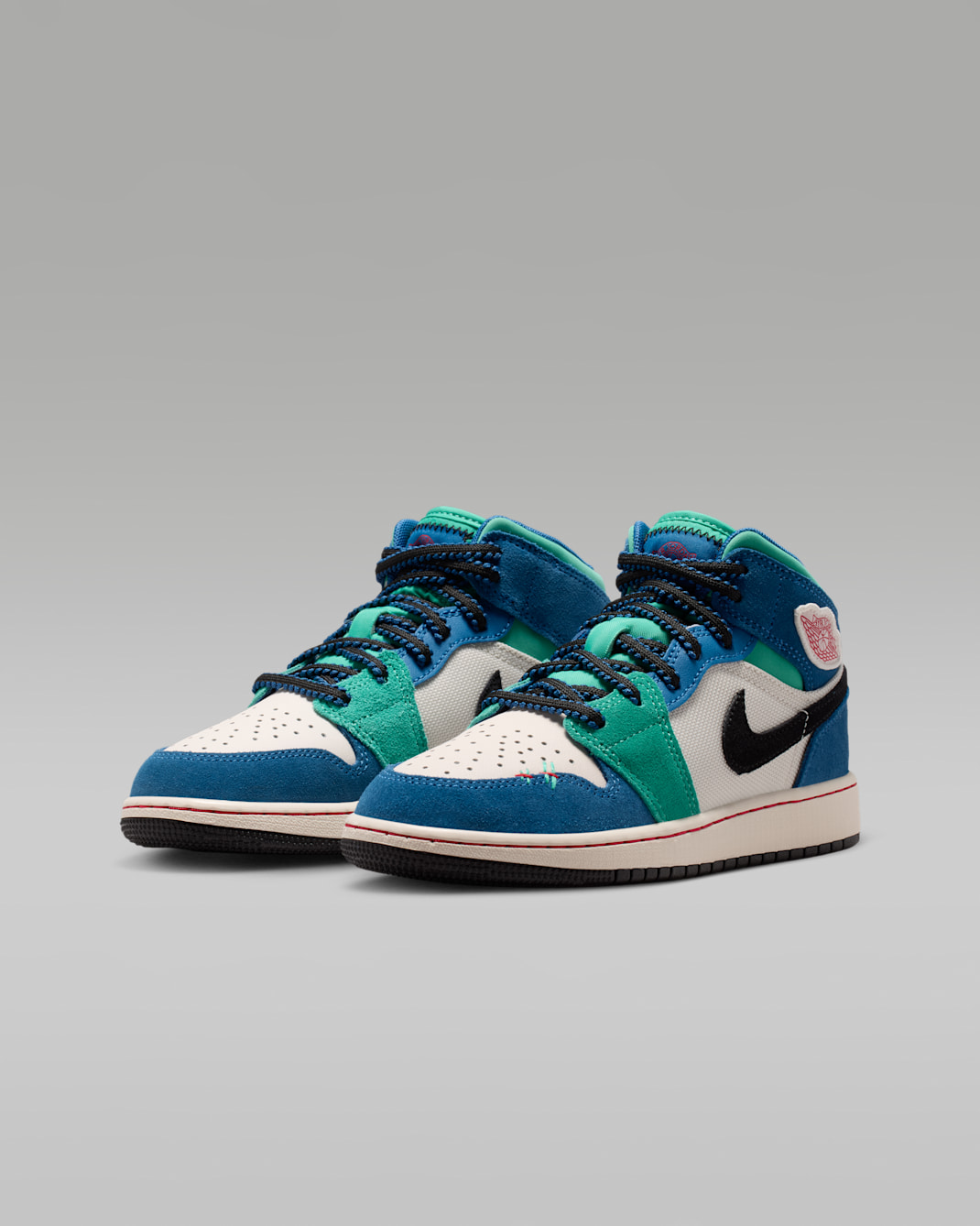 Air Jordan 1 Mid SE Big Kids' Shoes