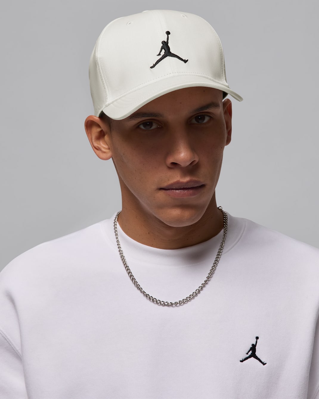 ジョーダン ライズ ストラクチャード カーブド ビル キャップ - セイル/ブラック