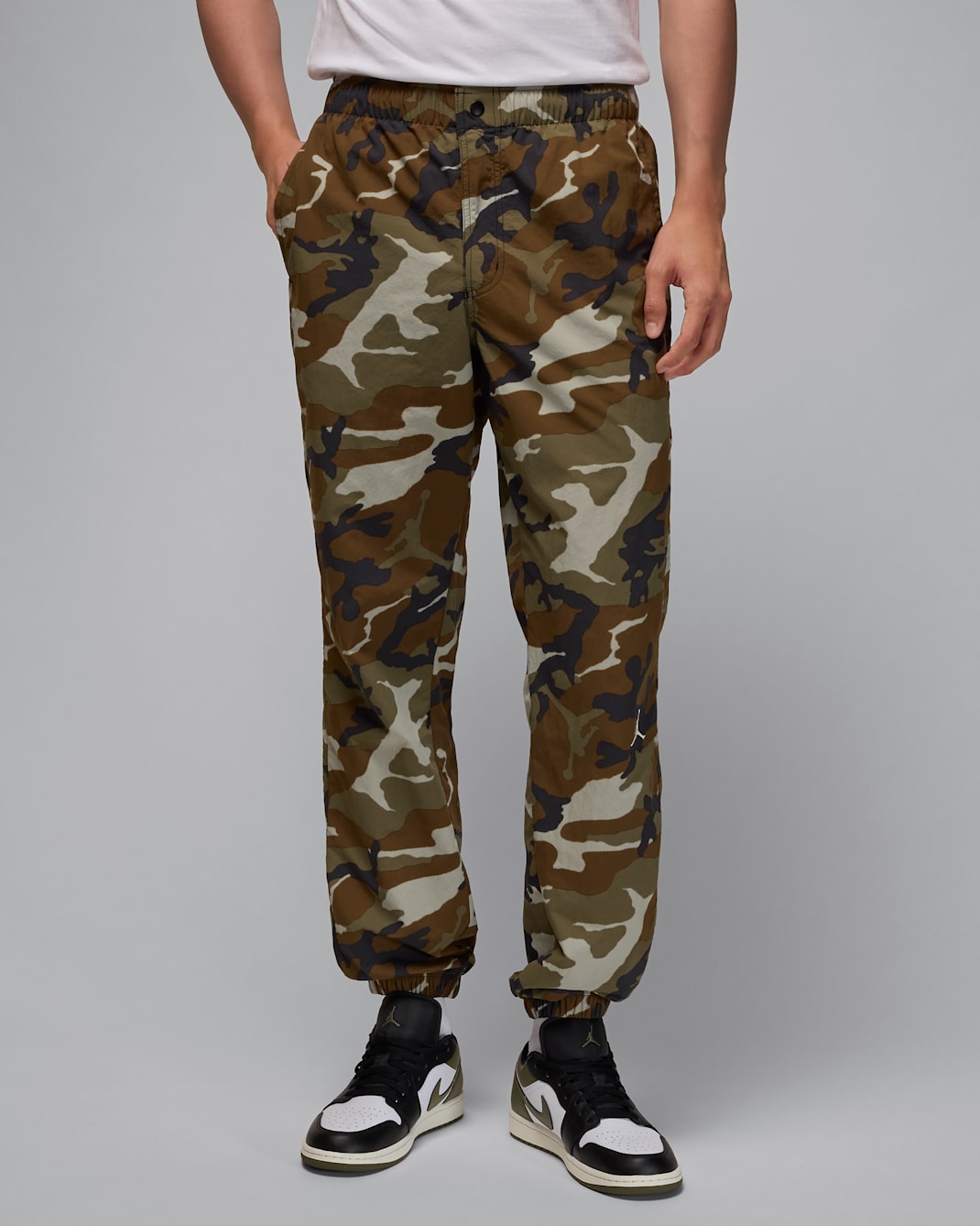 Jordan MVP Men's Camo Pants - Light Olive/Sail