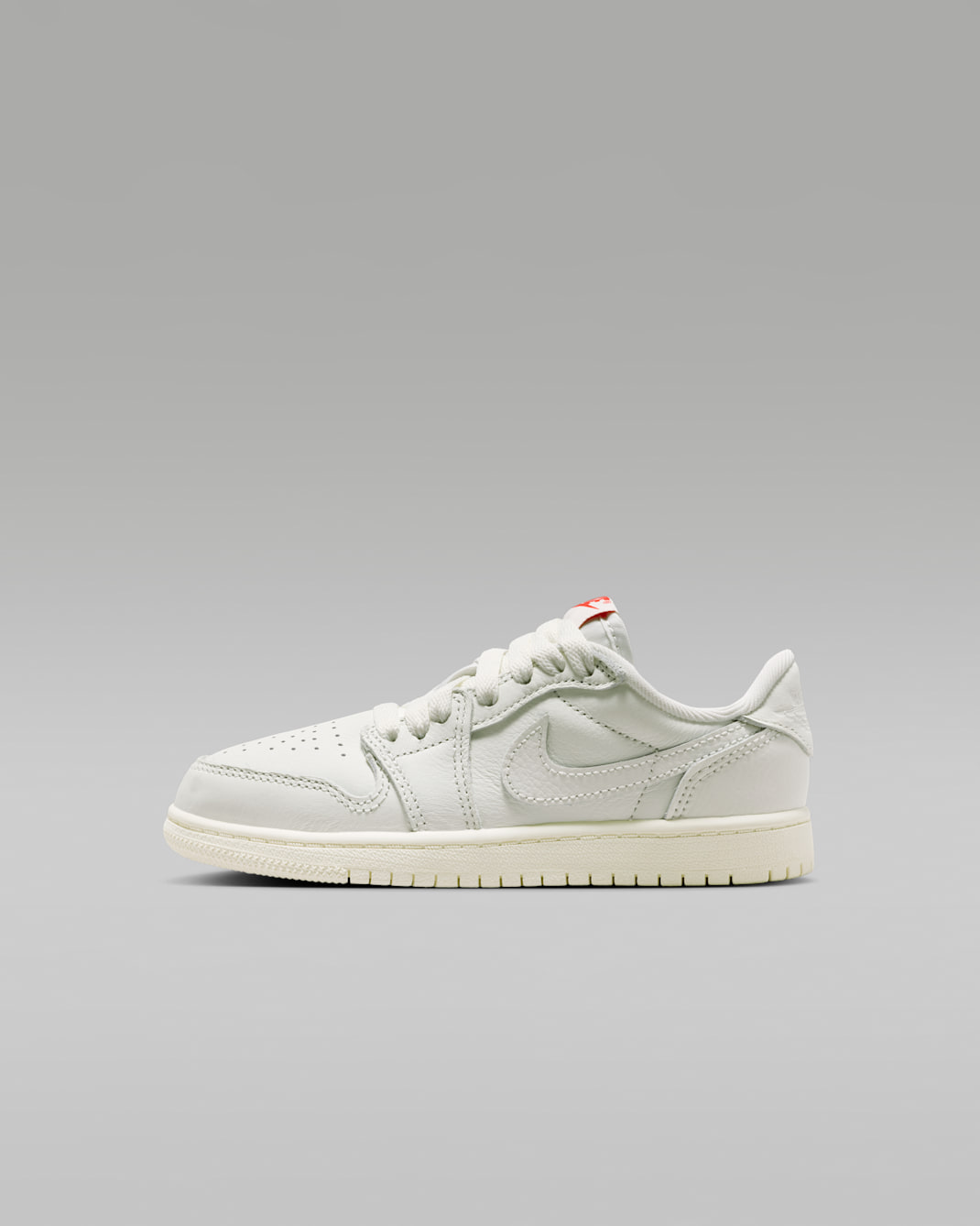 Jordan 1 Retro Low Younger Kids' Shoes - Sail/University Red/Sail