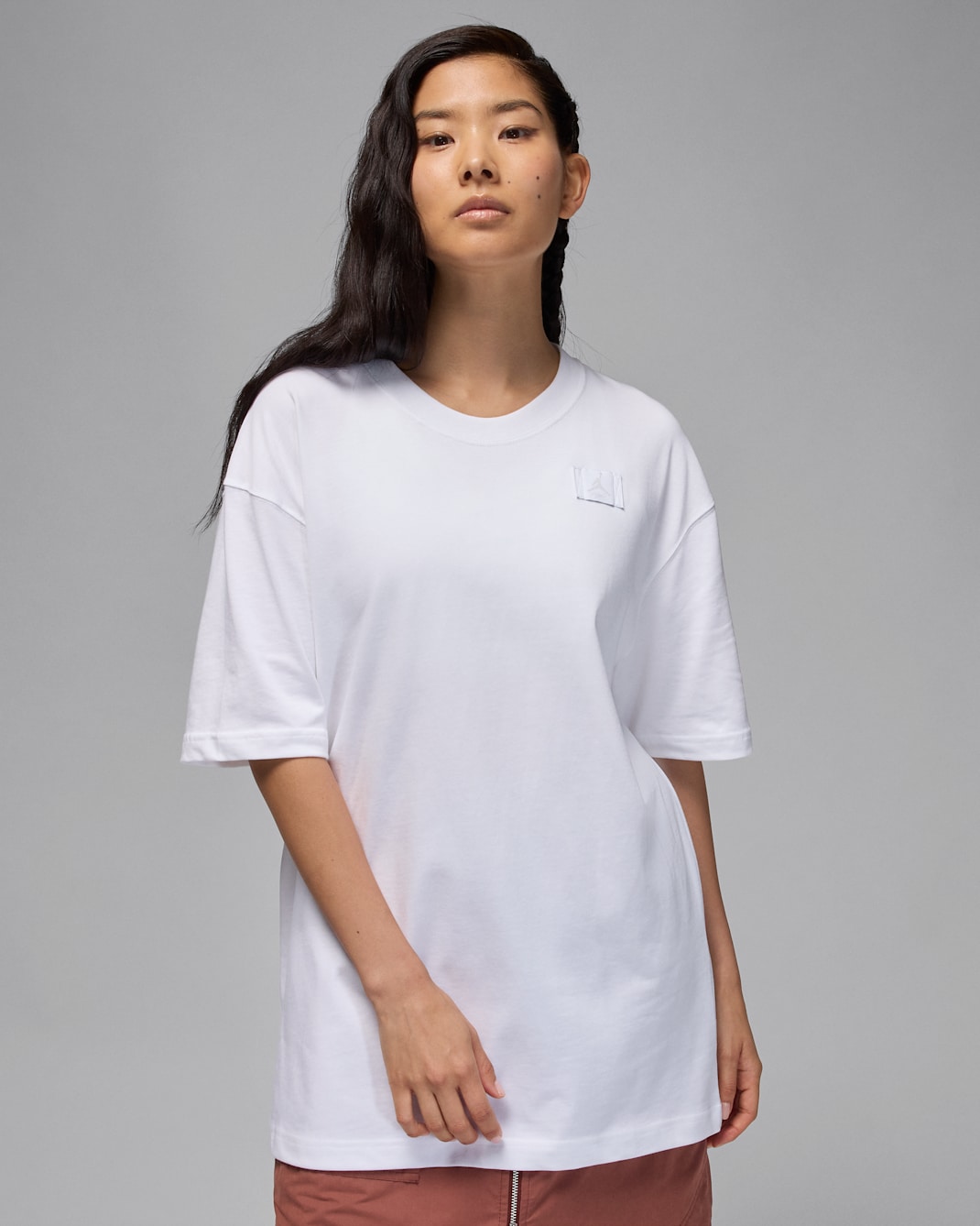 ジョーダン フライト エッセンシャル ウィメンズ オーバーサイズド Tシャツ - ホワイト