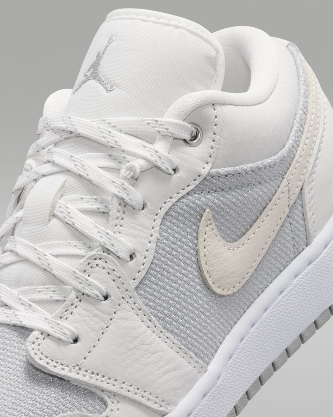 Air Jordan 1 Low SE Big Kids' Shoes