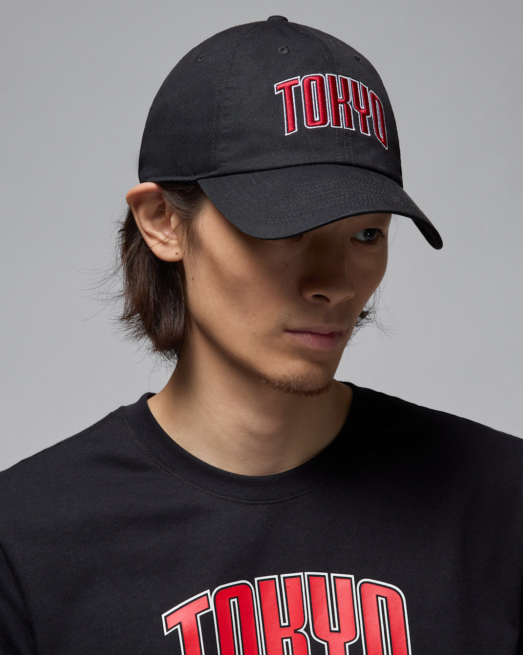 ジョーダン クラブ アンストラクチャード 東京 キャップ - ブラック/ジムレッド