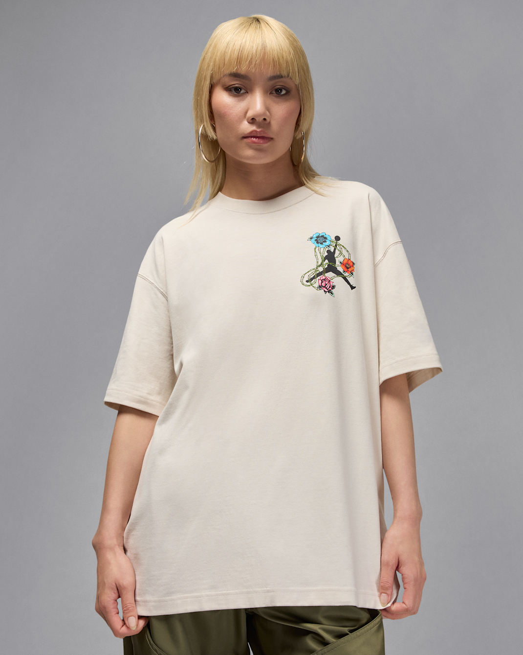 Jordan Flight Women's Oversized Graphic T-Shirt - Light Orewood Brown