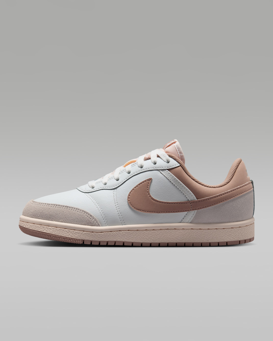 Air Jordan Skyline Low Women's Shoes - Summit White/Sail/Legend Medium Brown