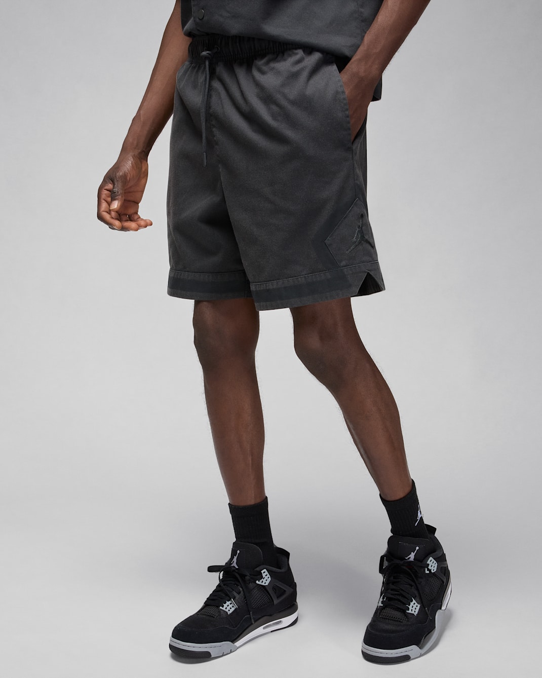 Jordan Essentials Men's Diamond Shorts - Dark Smoke Grey