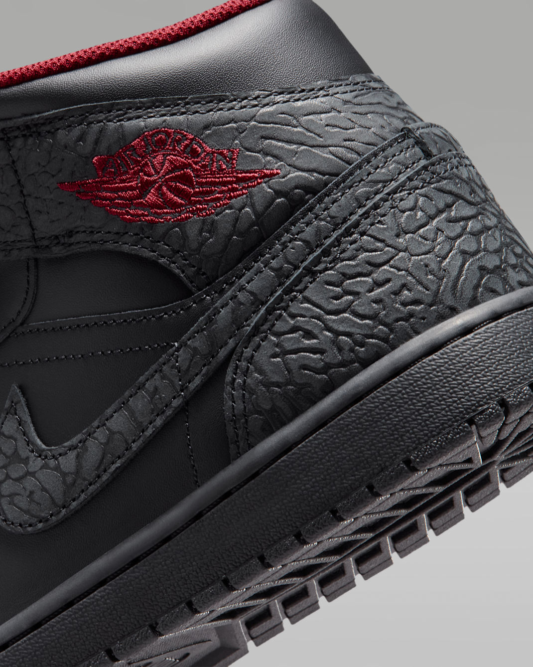 Air Jordan 1 Mid SE Men's Shoes