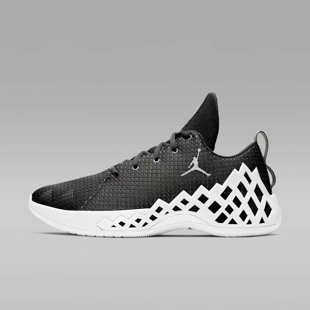 Jordan Jumpman Diamond Low Basketball Shoe - Black/White/Metallic Silver