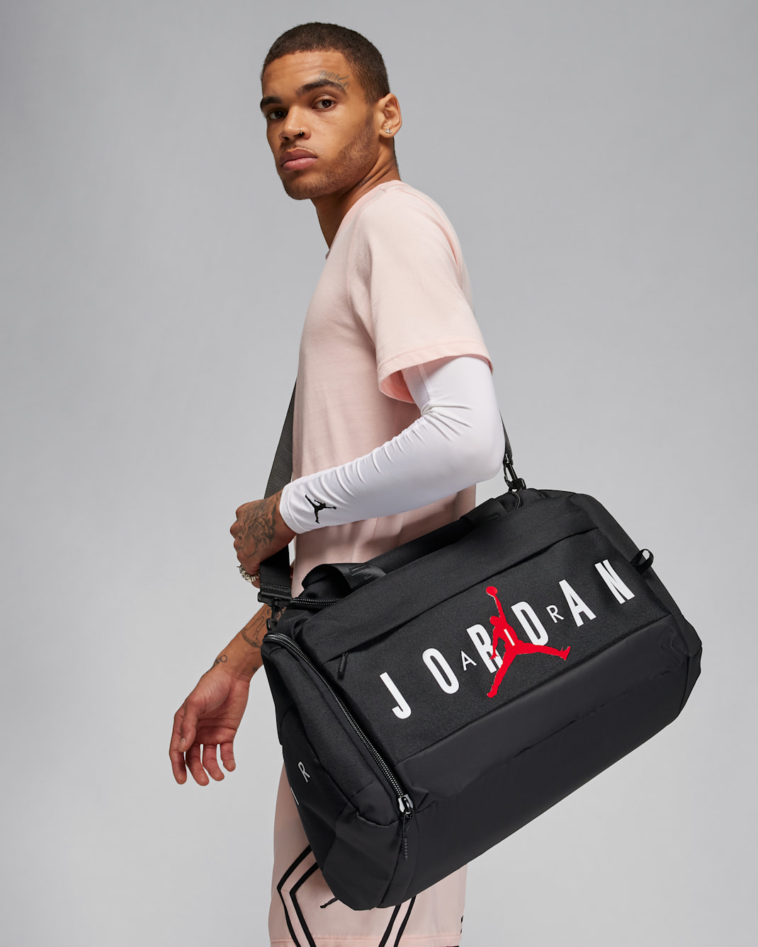 ジョーダン ダッフルバッグ (46L) - ブラック