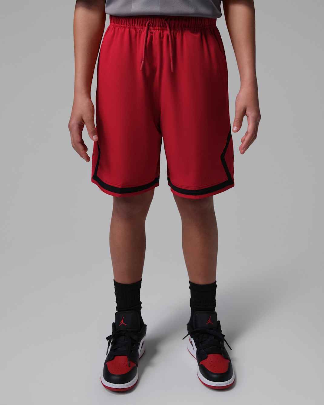 Jordan Older Kids' Dri-FIT Diamond Woven Shorts - Gym Red