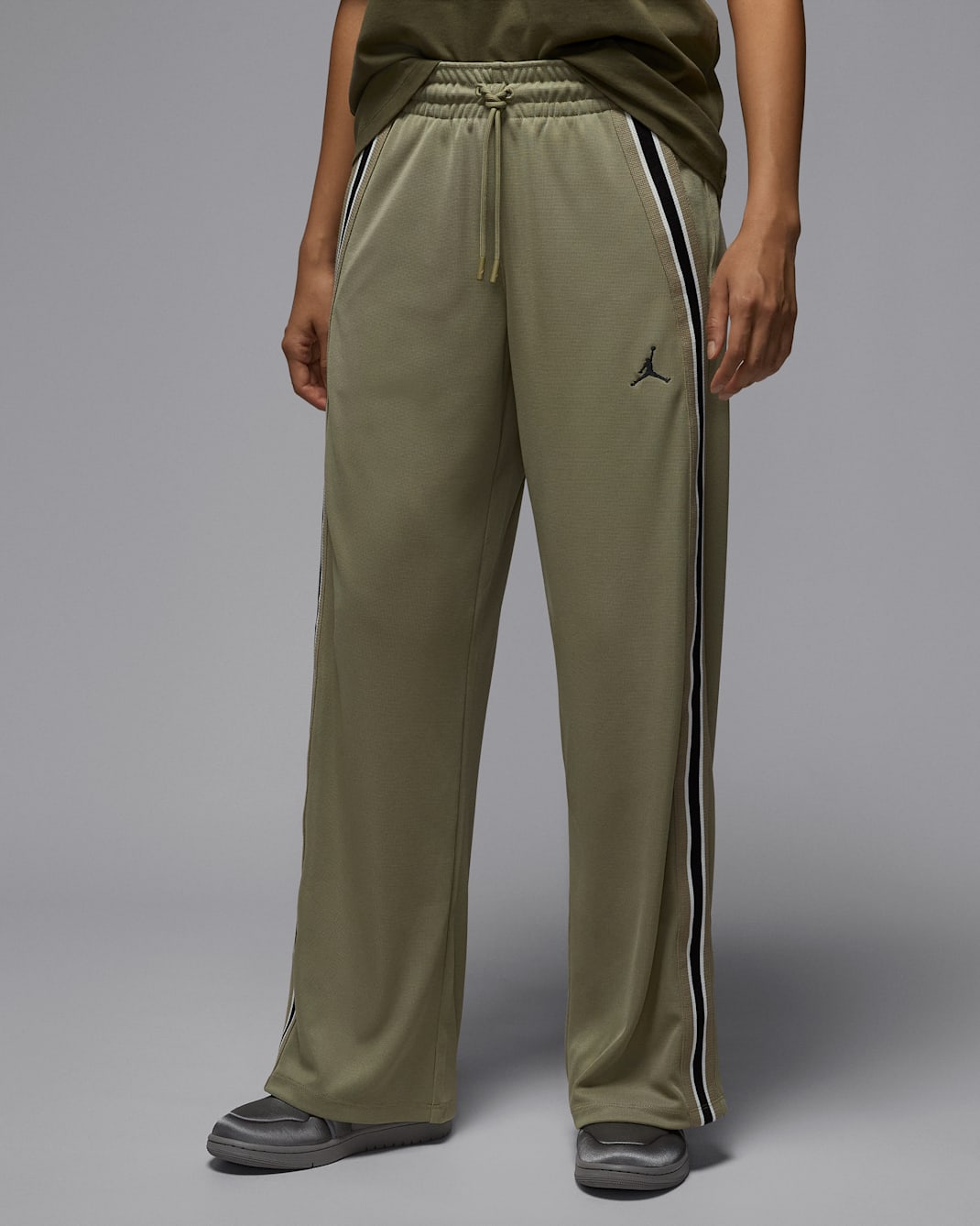 조던 브루클린 여성 트랙 팬츠 - 미디엄 카키/블랙/세일/블랙