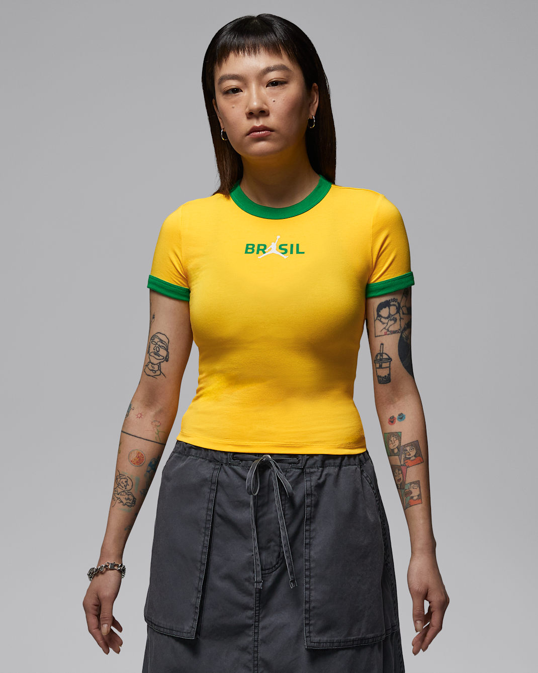 Jordan Women's Graphic Brazil Crewneck Shirt - Varsity Maize/Lucky Green