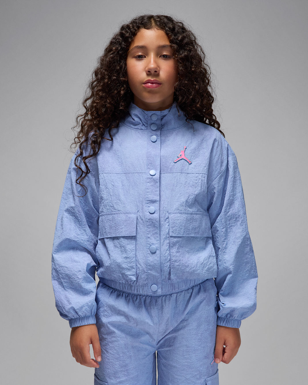 Chamarra ligera para niños talla grande Jordan Blue Jeans and Bling - Cobalto felicidad