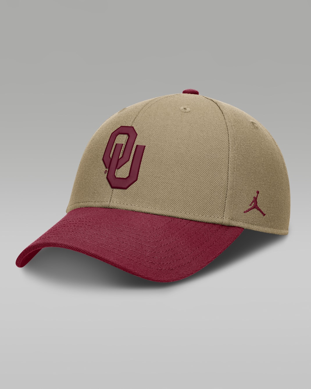 Gorra de rejilla universitaria marca Jordan Dri-FIT ajustable para hombre Oklahoma Primetime Rise - Classic Beige/Carmesí