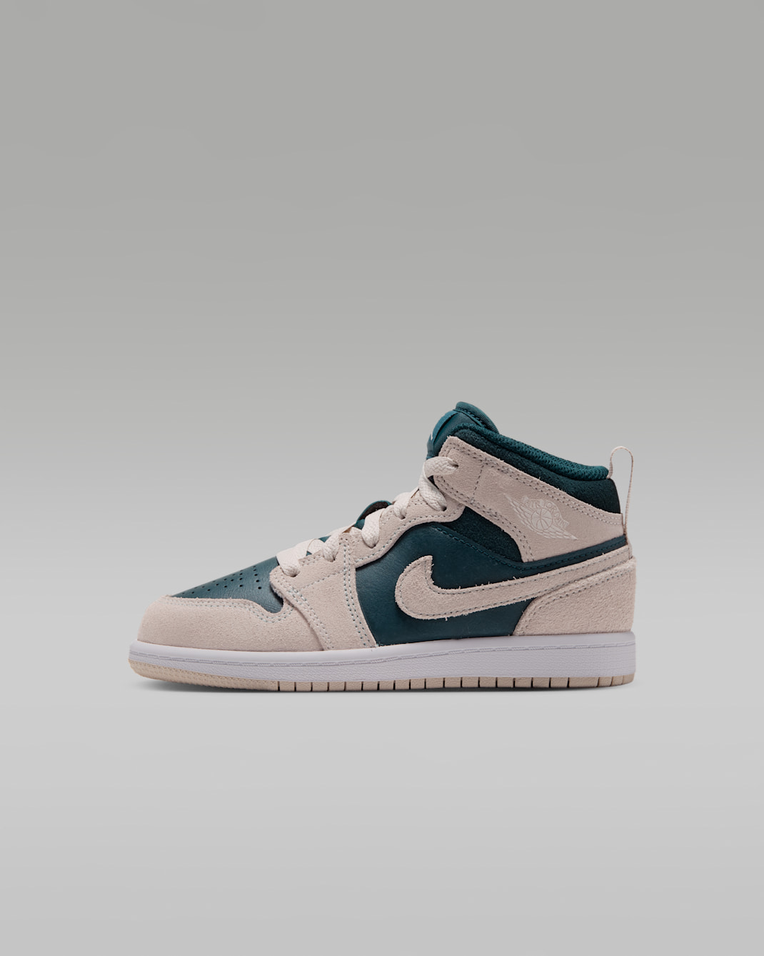 Jordan 1 Mid Younger Kids' Shoes - Light Orewood Brown/Midnight Spruce/White/Pale Ivory